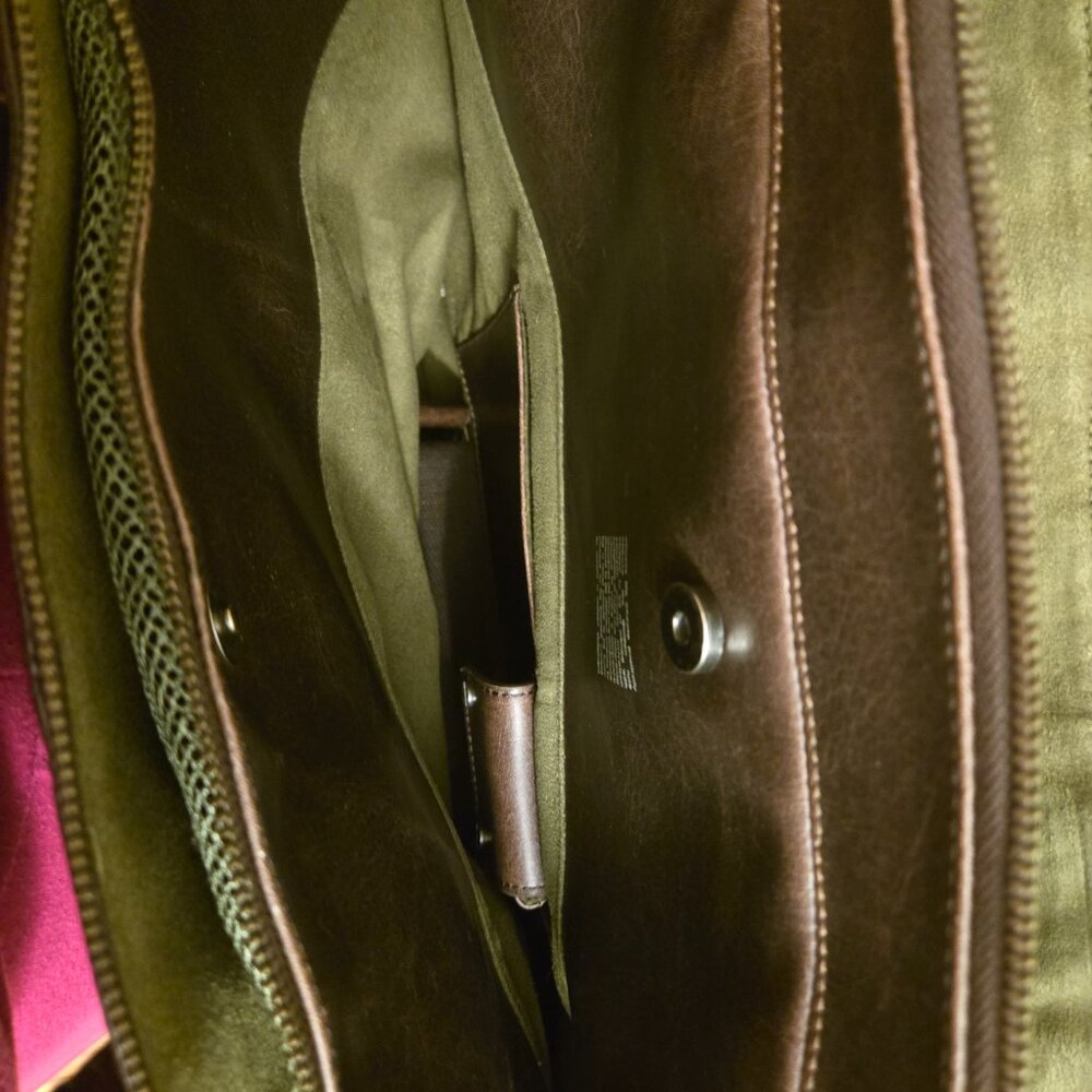 Matt & Nat Briefcase/Computer Bag - Picture 4 of 10